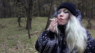 stepsister smokes in the woods before oral sex
