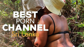 Sri Lanka Teeny Lovers Risky Public Sex with Monster Dick - roshelcam