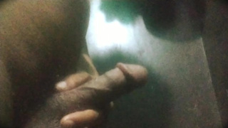 MEATY ROD PISSING ???????? AND JERK OFF