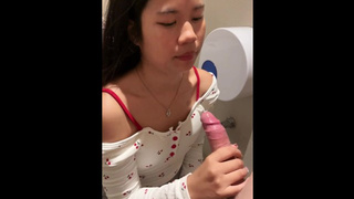 18 years mature Thai whore blown my in public restroom, GIANT sperm shot on her face