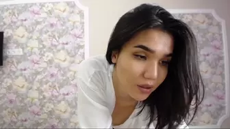 Curvy oriental model took off her panties and masturbates on online cam