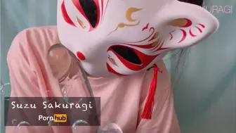 極太ディルドをノーハンドで自分から唾液イマラチオする変態女子大生 - Suzu Sakuragi