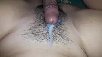 Close up cunt fuck and jizz on her vagina
